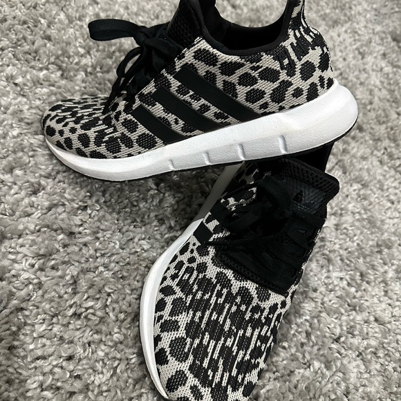 Adidas Monochrome Knit Sneakers - Picture 7 of 9